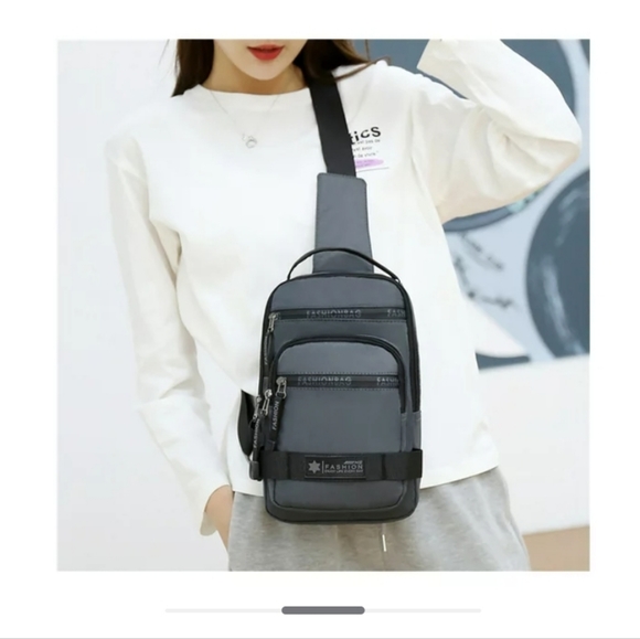 Sling Waist Pack / Crossbody Bag - Picture 2 of 4